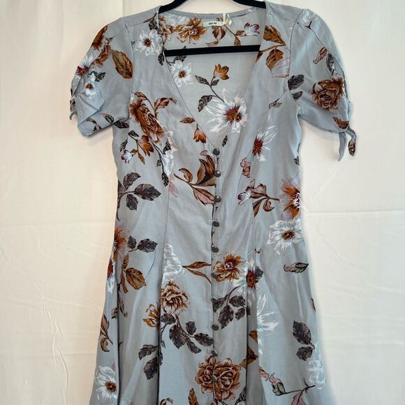 Kimchi Blue Floral A-line Dress - Lightweight, size S - Picture 3 of 7